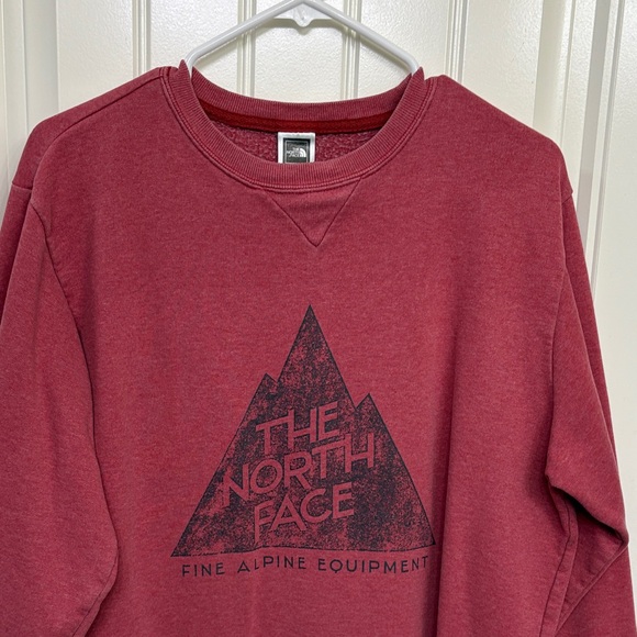 The North Face Men's Red Sweatshirt - Picture 2 of 8